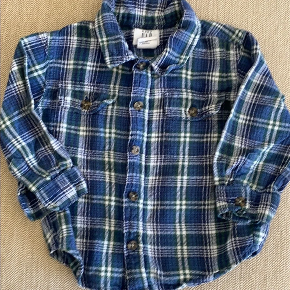 Baby Gap Plaid boys shirt. Blue. Size 18-24 months